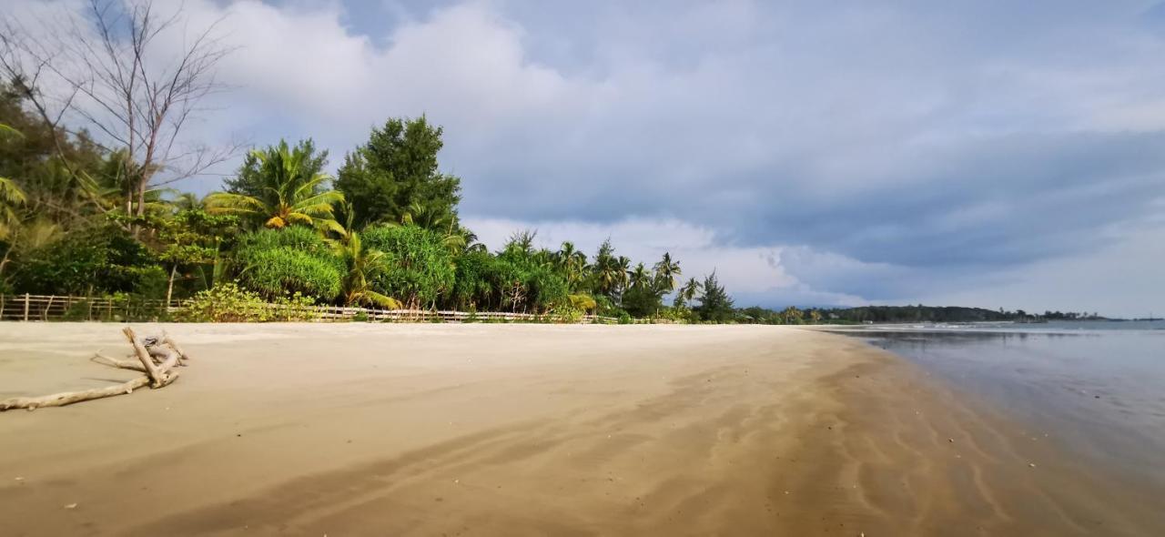 Pantai Camara Homestay Rorahmakan Exteriér fotografie