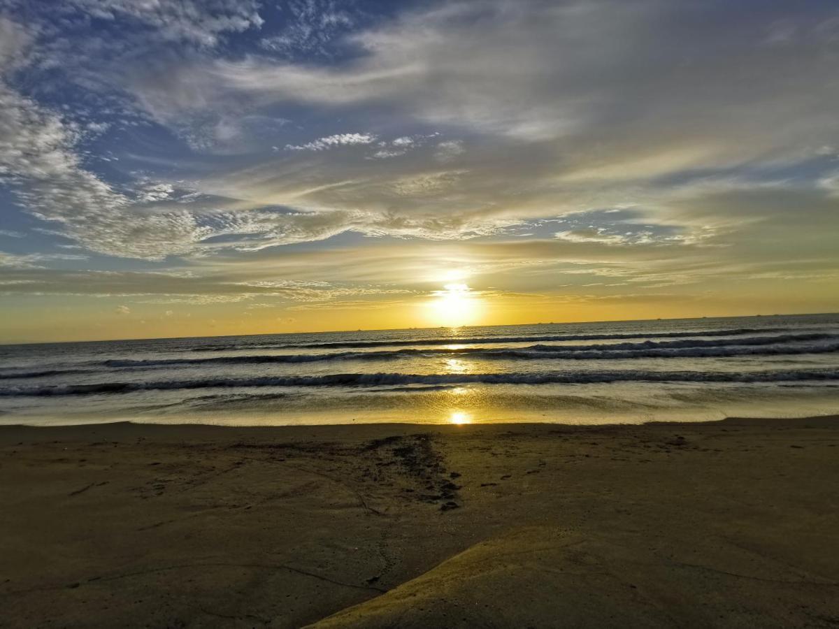 Pantai Camara Homestay Rorahmakan Exteriér fotografie