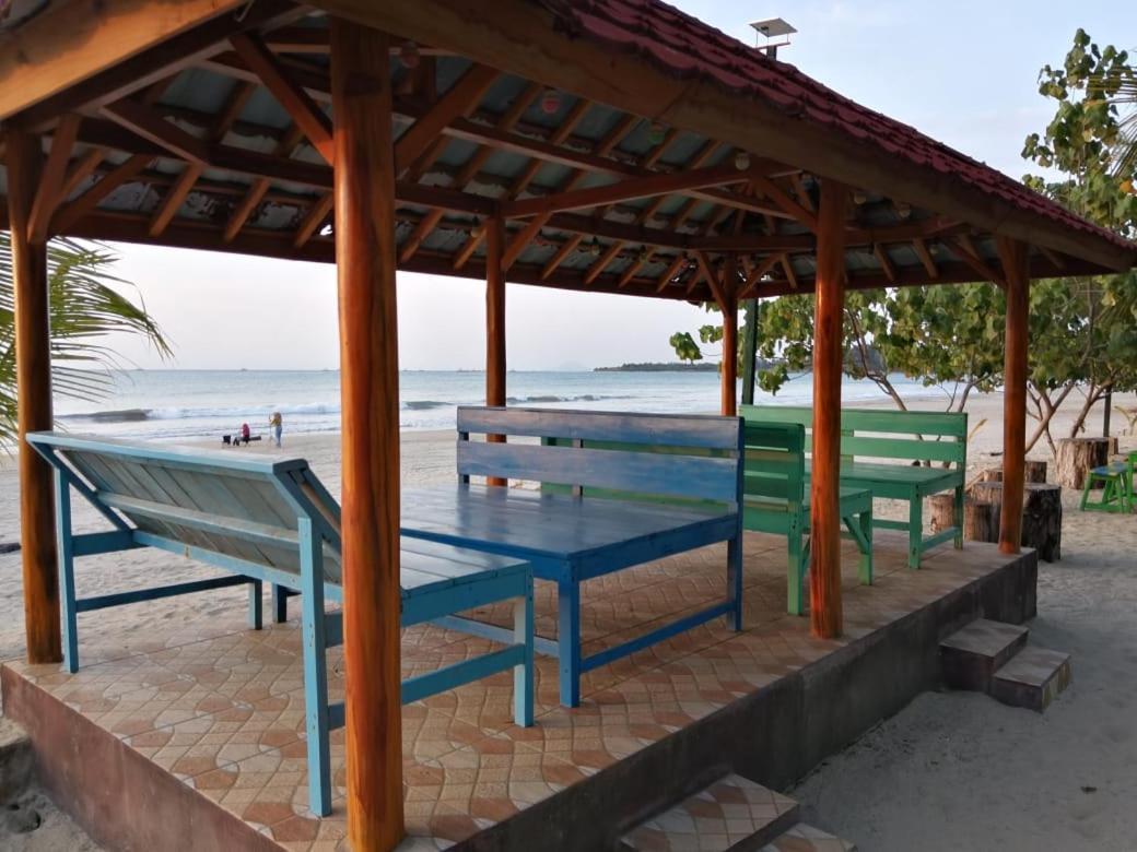 Pantai Camara Homestay Rorahmakan Exteriér fotografie