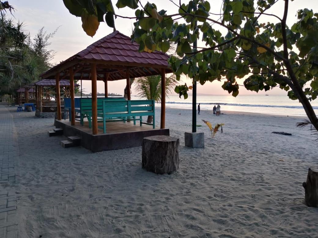 Pantai Camara Homestay Rorahmakan Exteriér fotografie