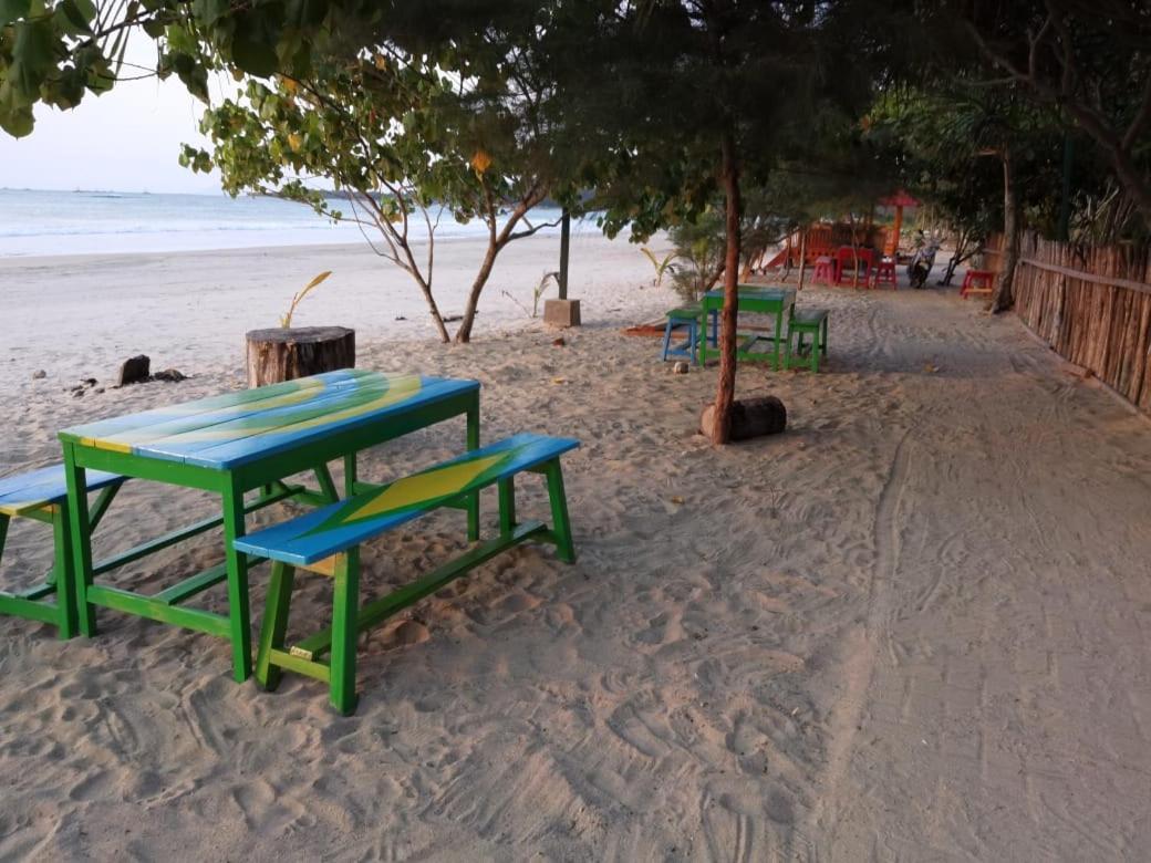 Pantai Camara Homestay Rorahmakan Exteriér fotografie