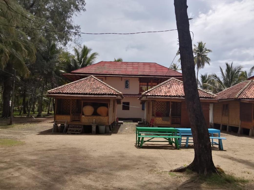 Pantai Camara Homestay Rorahmakan Exteriér fotografie