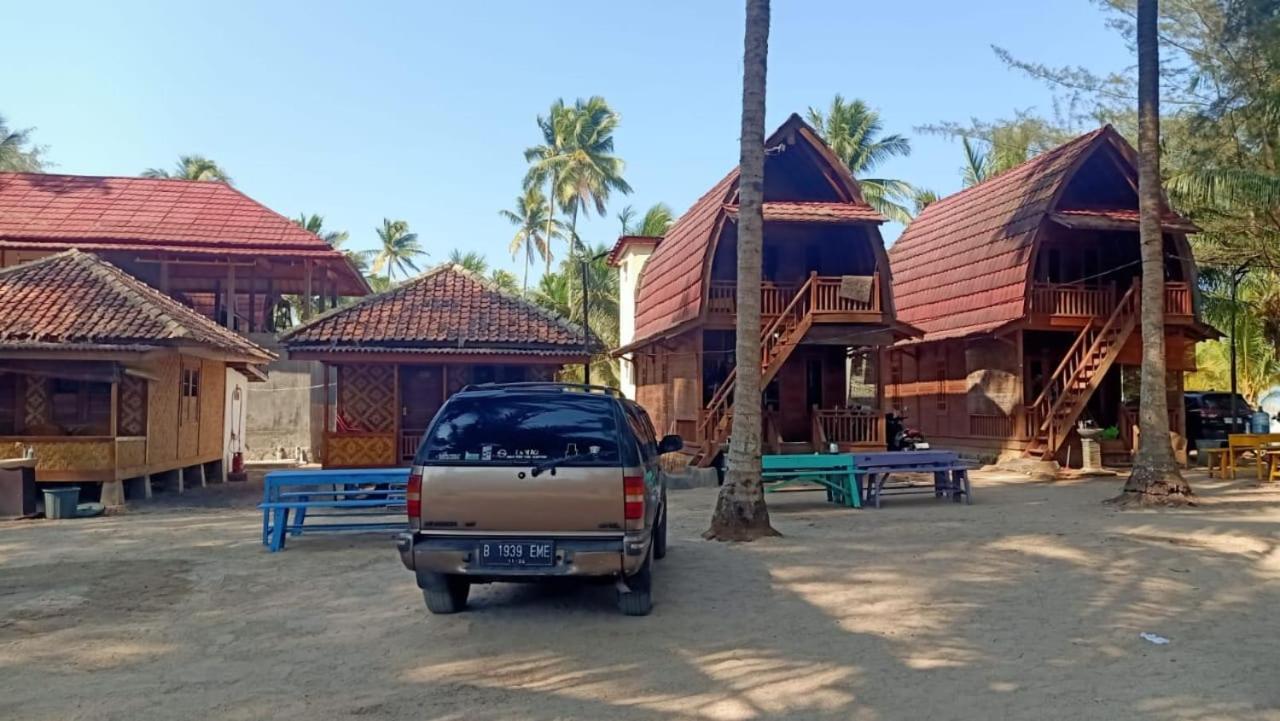 Pantai Camara Homestay Rorahmakan Exteriér fotografie