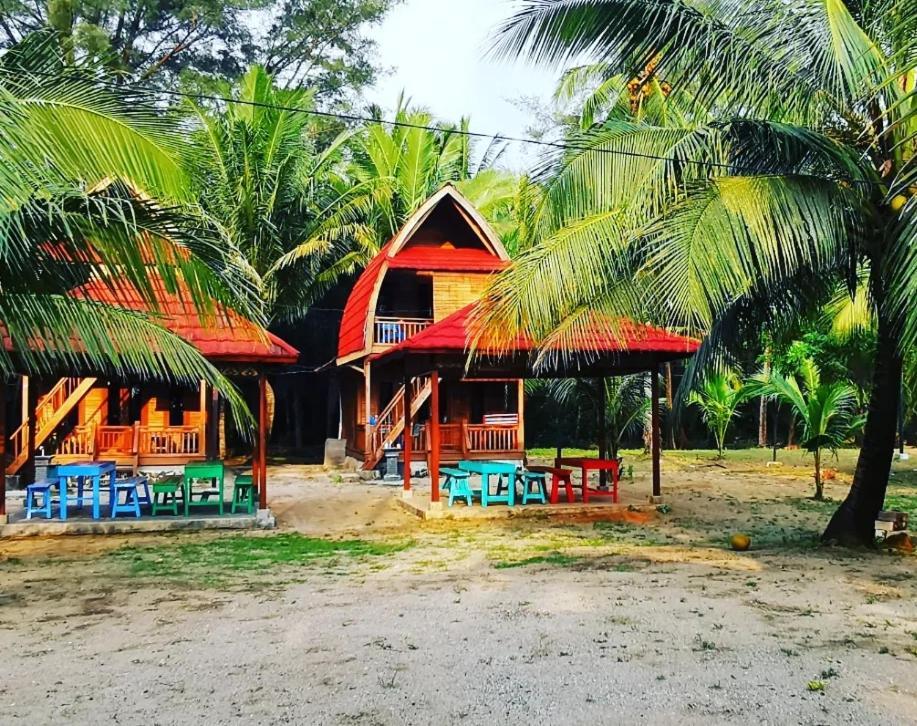 Pantai Camara Homestay Rorahmakan Exteriér fotografie